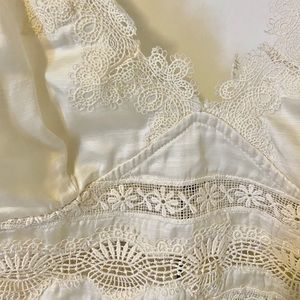 Get that money lace & silky bralette